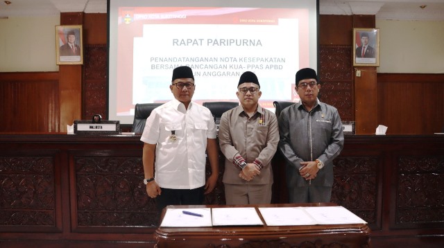 DPRD Bukitinggi bersama Pemko Teken Nota Kesepakatan Bersama Terhadap Rancangan KUA-PPAS APBD 2026