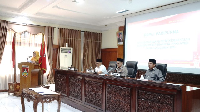DPRD Bukitinggi bersama Pemko Teken Nota Kesepakatan Bersama Terhadap Rancangan KUA-PPAS APBD 2026