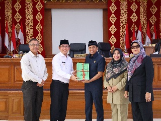Tujuh Fraksi DPRD Sampaikan Pandangan Umum RAPBD 2026, Pemko Siap Tindaklanjuti