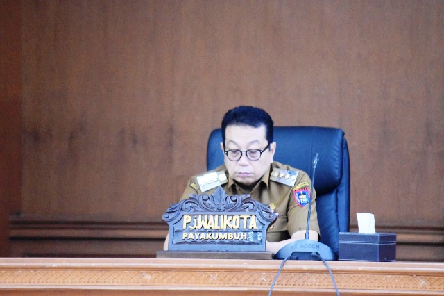 pj walikota hadiri rapat paripurna di dprd kota payakumbuh (4)