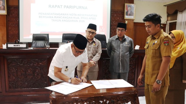 DPRD Bukitinggi bersama Pemko Teken Nota Kesepakatan Bersama Terhadap Rancangan KUA-PPAS APBD 2026