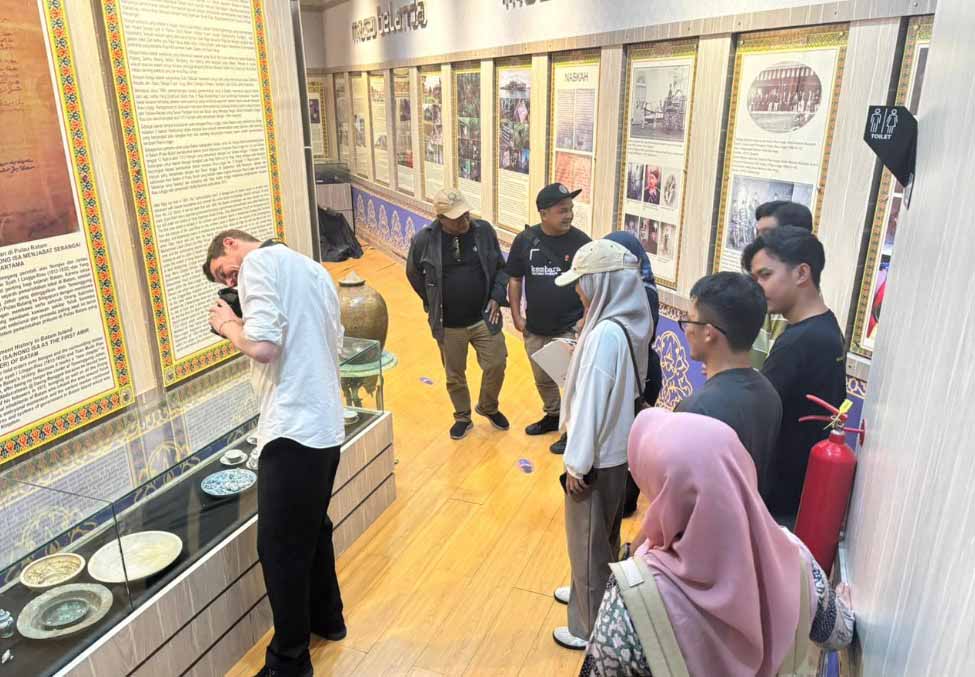 Flinders University Jajaki Kerja Sama Pengelolaan Artefak Bawah Air dengan Batam: Dorong Pelestarian Warisan Budaya Maritim